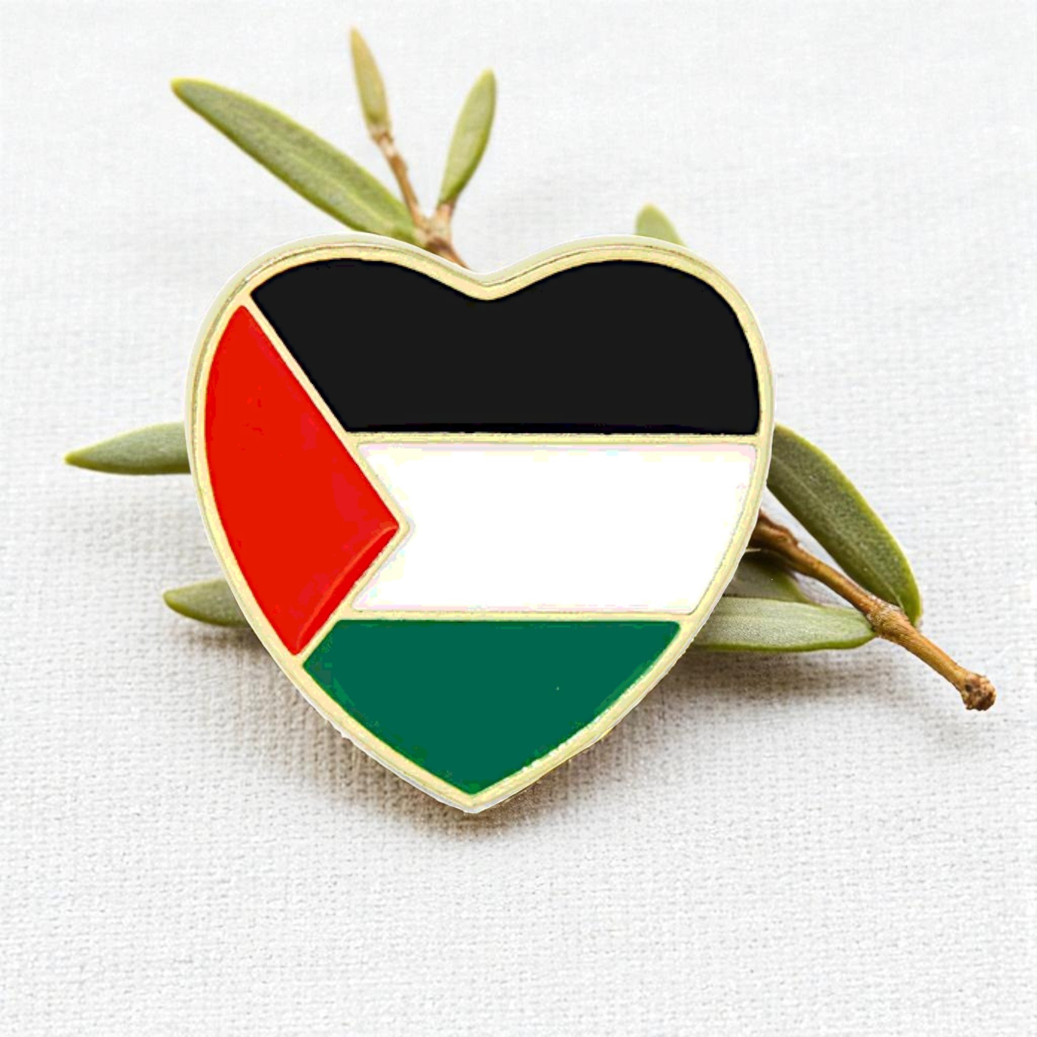 Free Palestine Heart Enamel Pin
